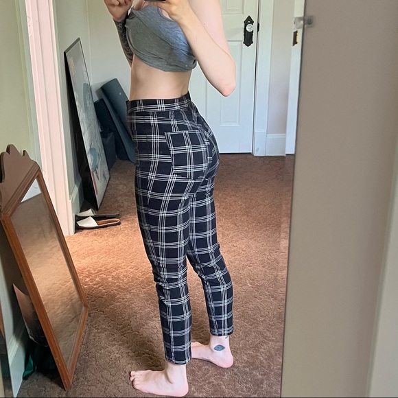 H&M Black Checkered / Plaid High-Waisted Cropped Skinny Jeans / Pants US 8 - Picture 3 of 5